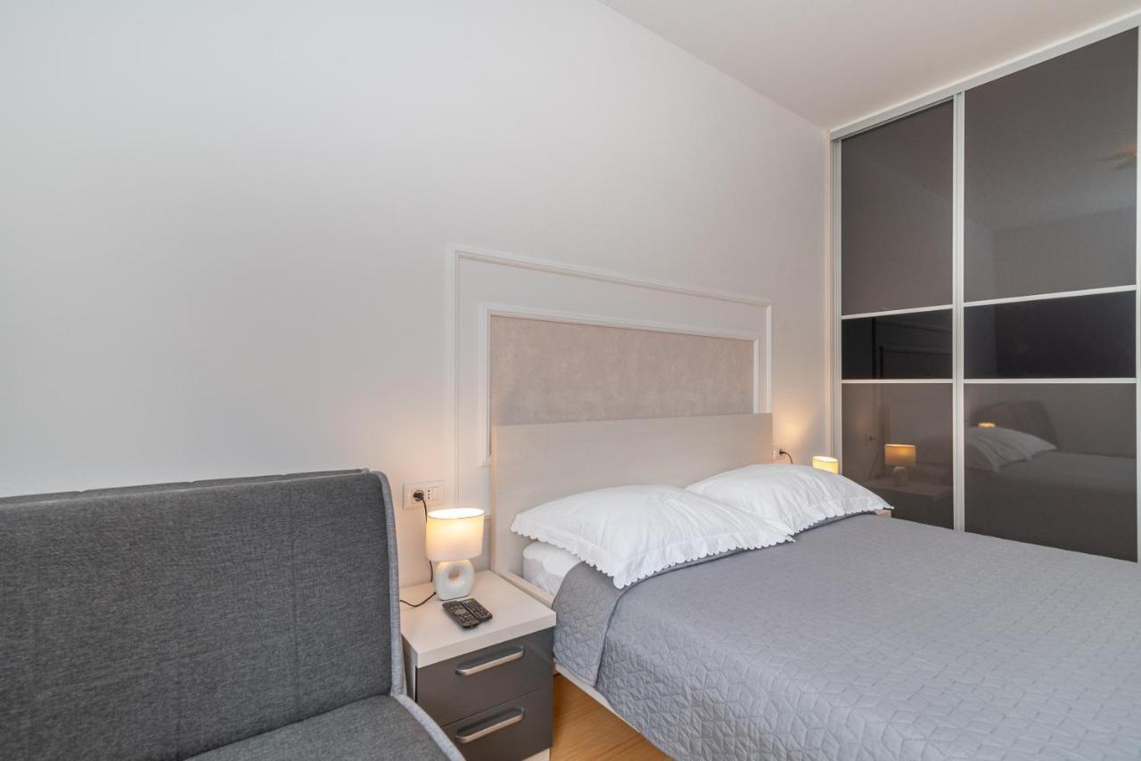 Apartman Lorena 트로기르 외부 사진